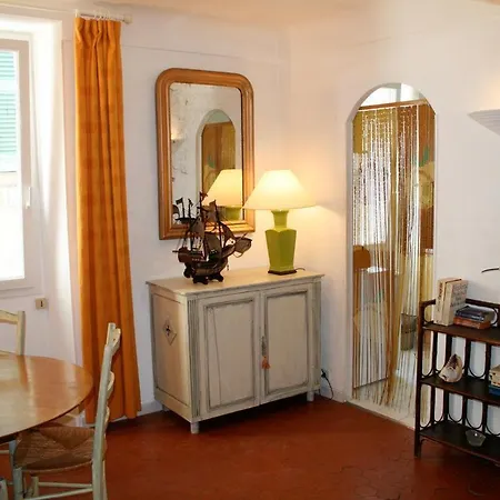 Karolina - Misericorde Cannes